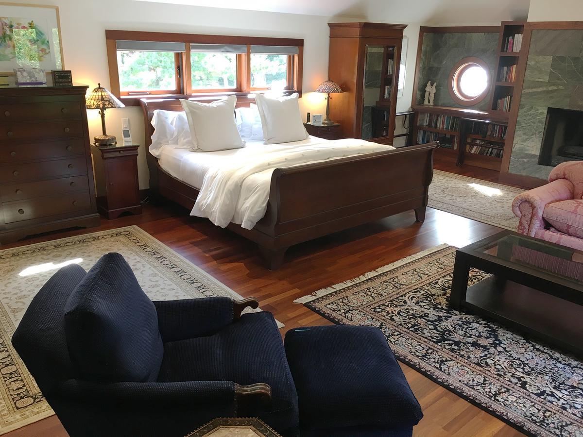 East Hampton Art House Bed And Breakfast المظهر الخارجي الصورة